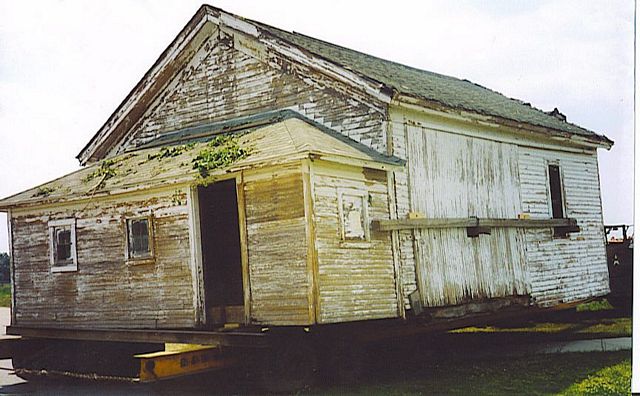 Saline historic school house